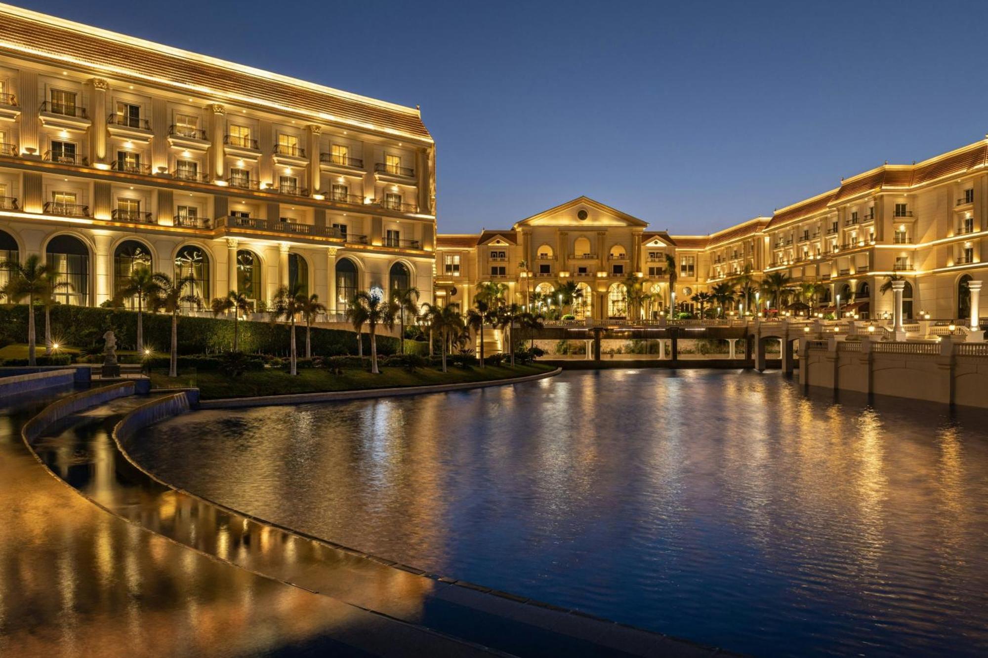 The St Regis New Capital Cairo Hotel Exterior photo